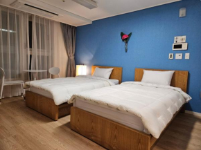 #2 Twin# 2 minutes run to the sea, close to the sea, 5 minutes to Club D Oasis swimming pool, renewal fresh apartment